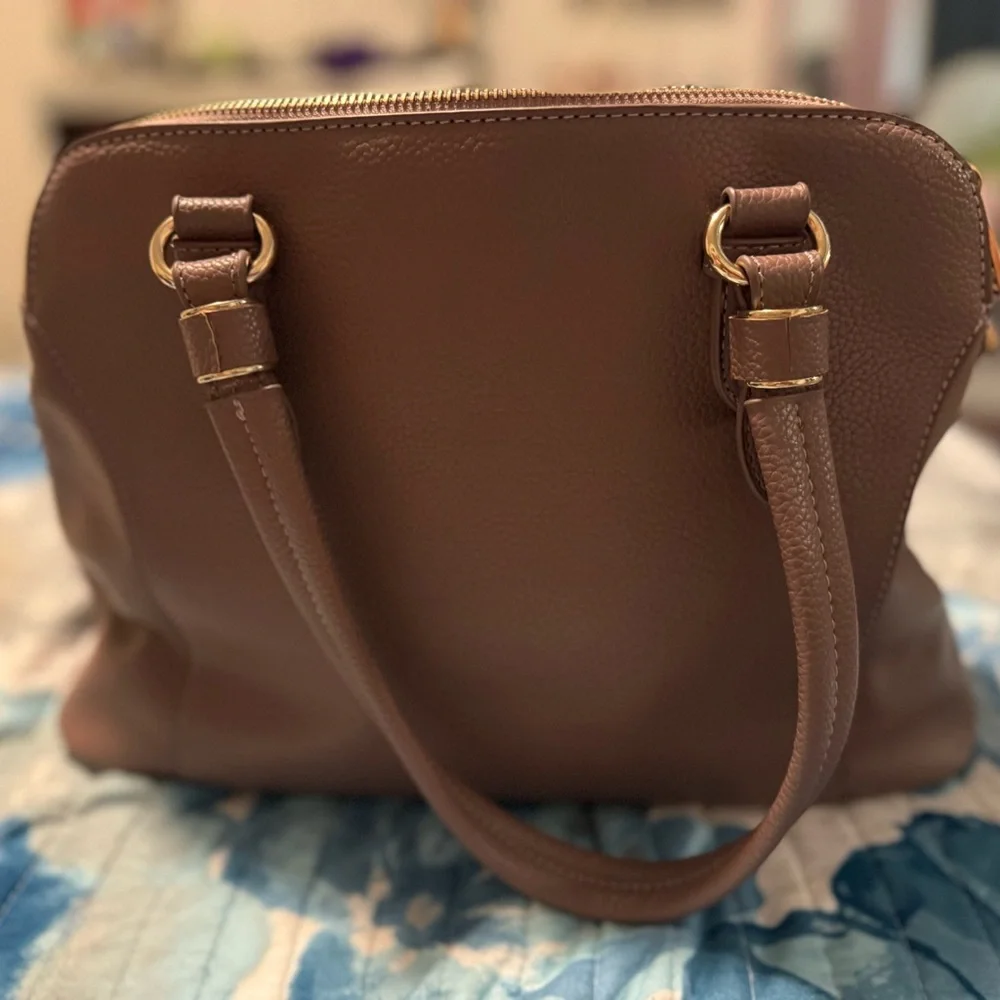Elegant Brown Leather Handbag